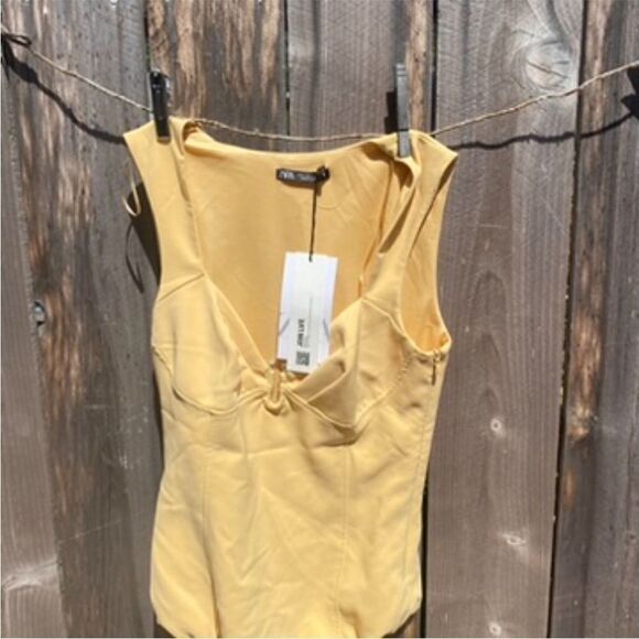 Zara Women's Bodysuit Sleeveless w/ Metal Detail Size S buttery yellow NWT - Picture 10 of 13